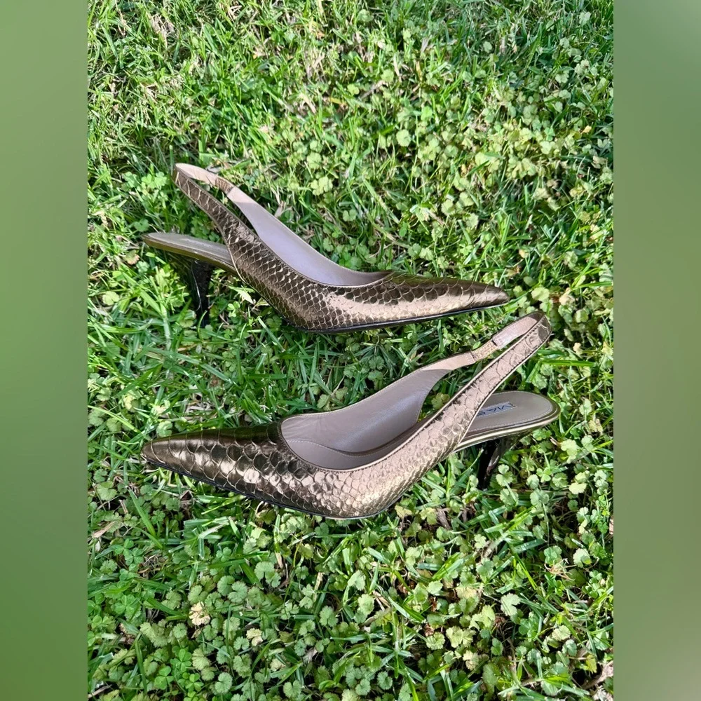 Y2K Vintage Via Spiga Gold Leather Pointed Toe Stiletto Slingback Sz 8 1/2 - Picture 2 of 7
